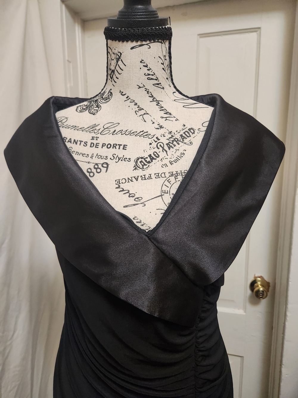 Scarlett Nite Black Ruched Wide Collar Sleeveless Evening Dress Sz 10 Like New! - Picture 6 of 14